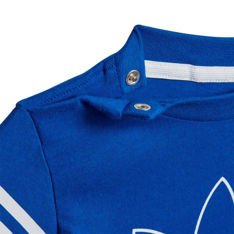 Outline tee image number null
