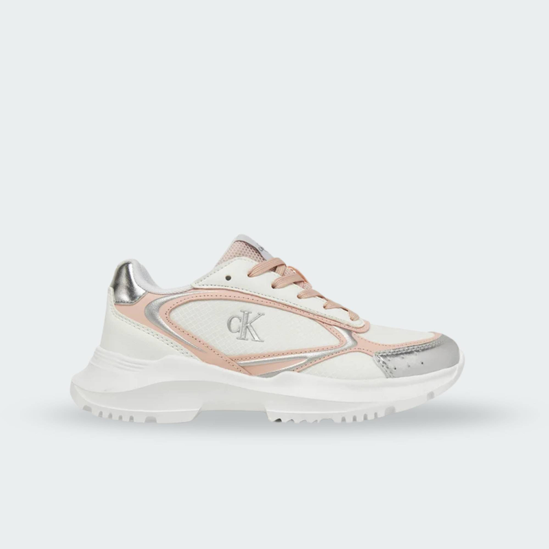 Low cut lace-up sneaker-null