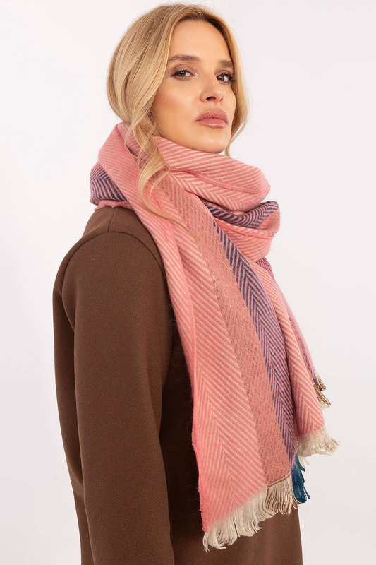 Shawl model 206039 at image number null
