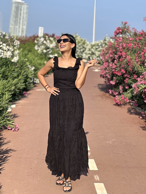 Maxi cutwork skirt-null