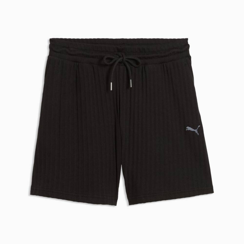 Her high-waist shorts 5"-null