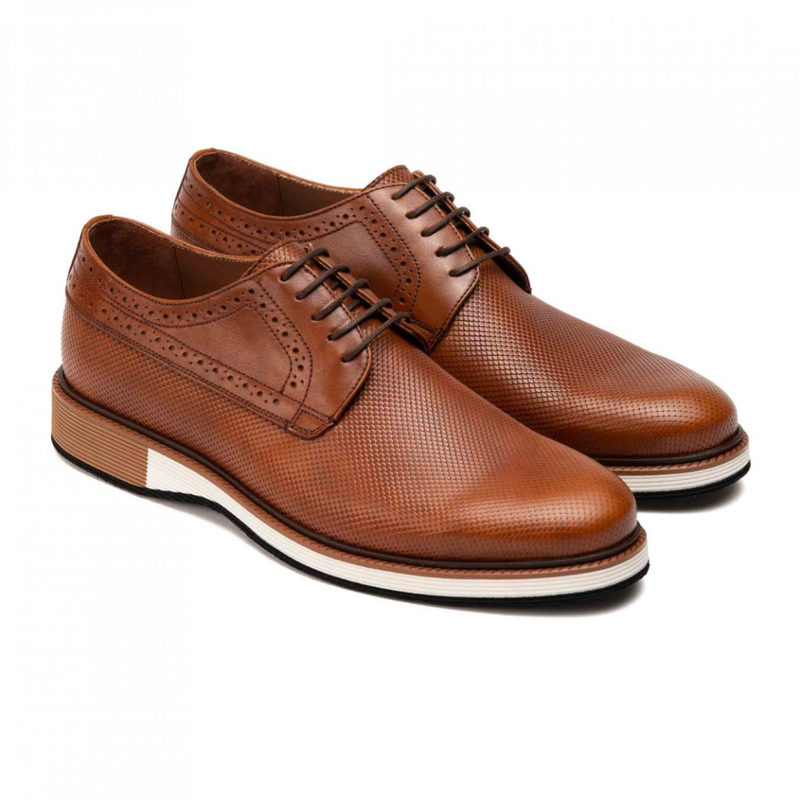 Split leather shoes in contrast sole-null