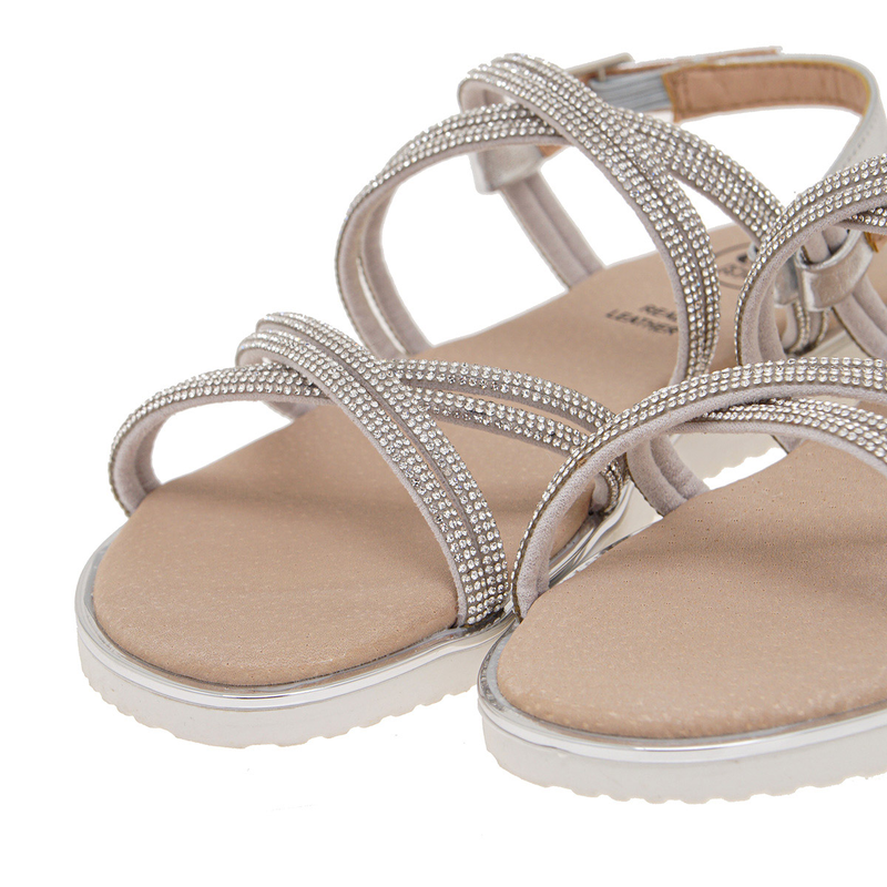 Exe &pi;&alpha;&iota;&delta;&iota;&kappa;ό &pi;έ&delta;&iota;&lambda;&omicron;-null