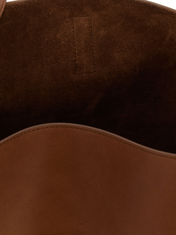 Brown calfskin shoulder bag-null