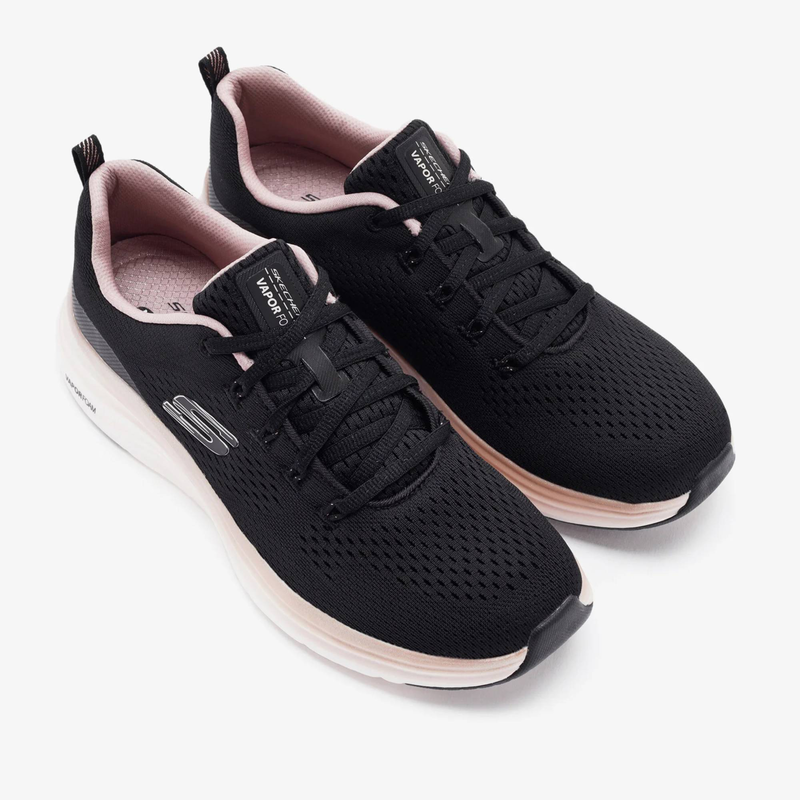Engineered shoes with Air-coOLED memory foam-null