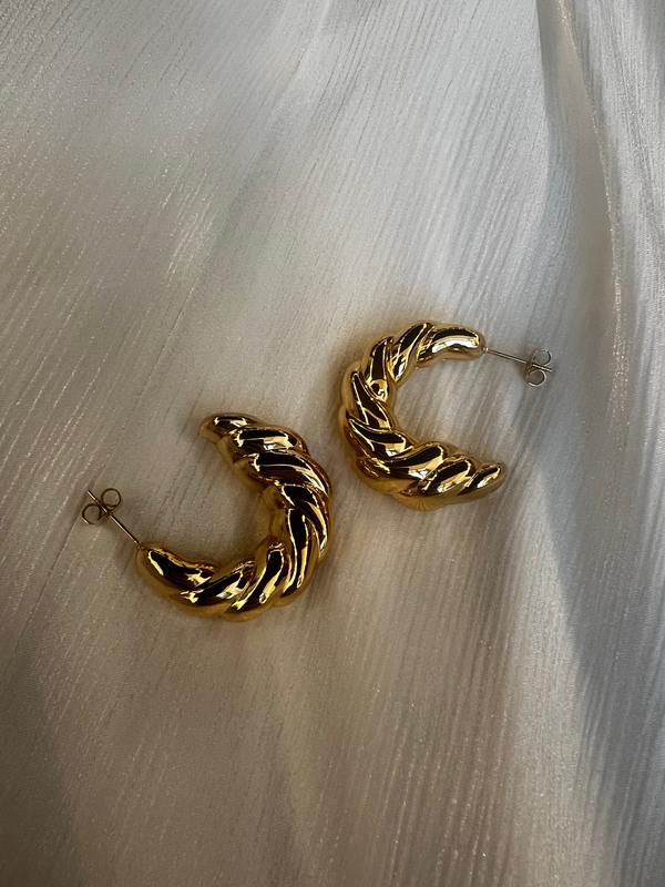 "alora" earrings-null