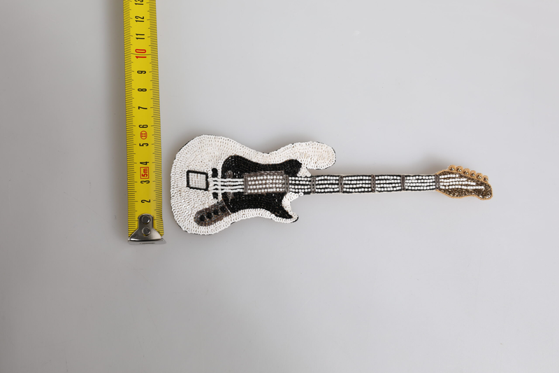 Gold brass logo beaded guitar pin brooch-null