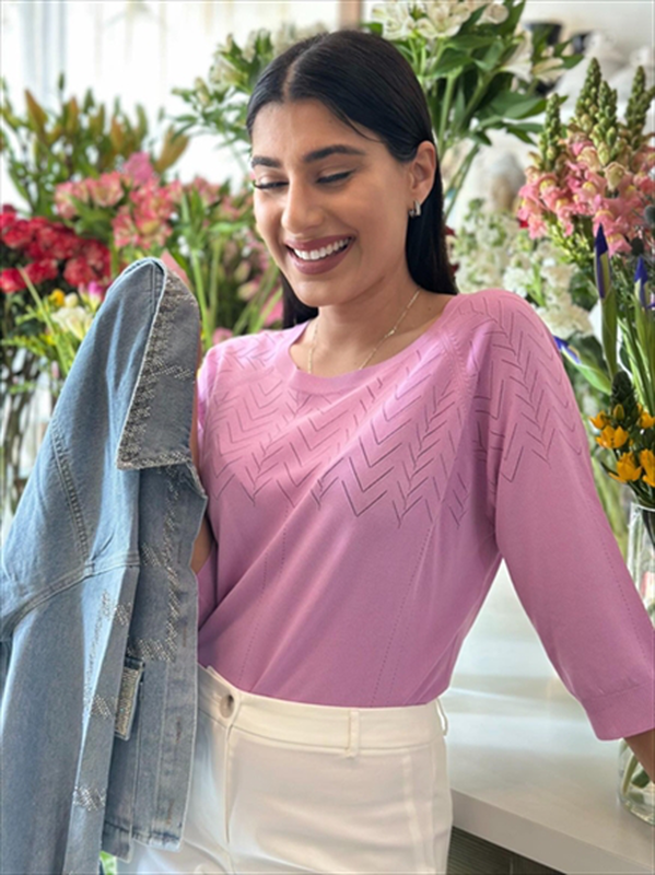 Lightweight knit sweater image number null