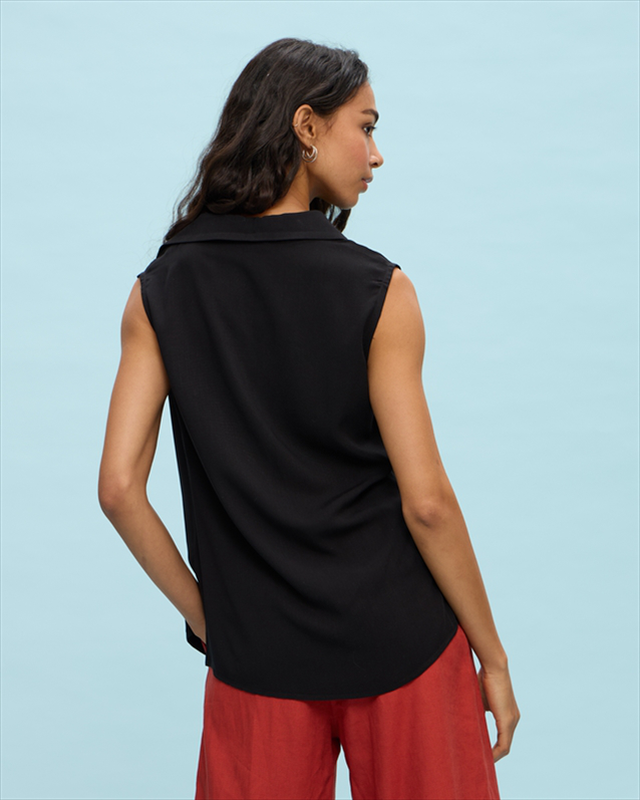 Blouse sleeveless image number null