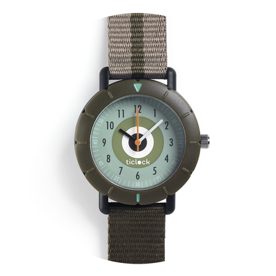 Green target sports watch