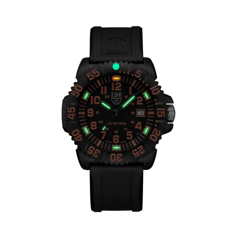 Black resin sport watch-null