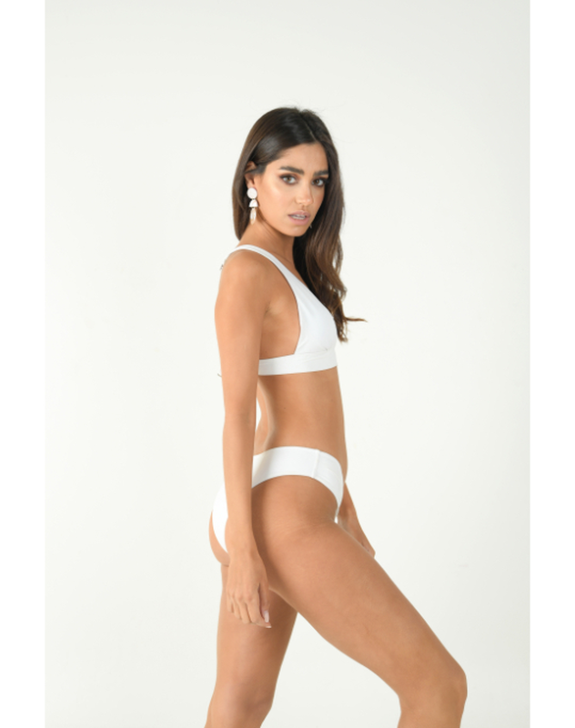 Top triangle with belt white-null