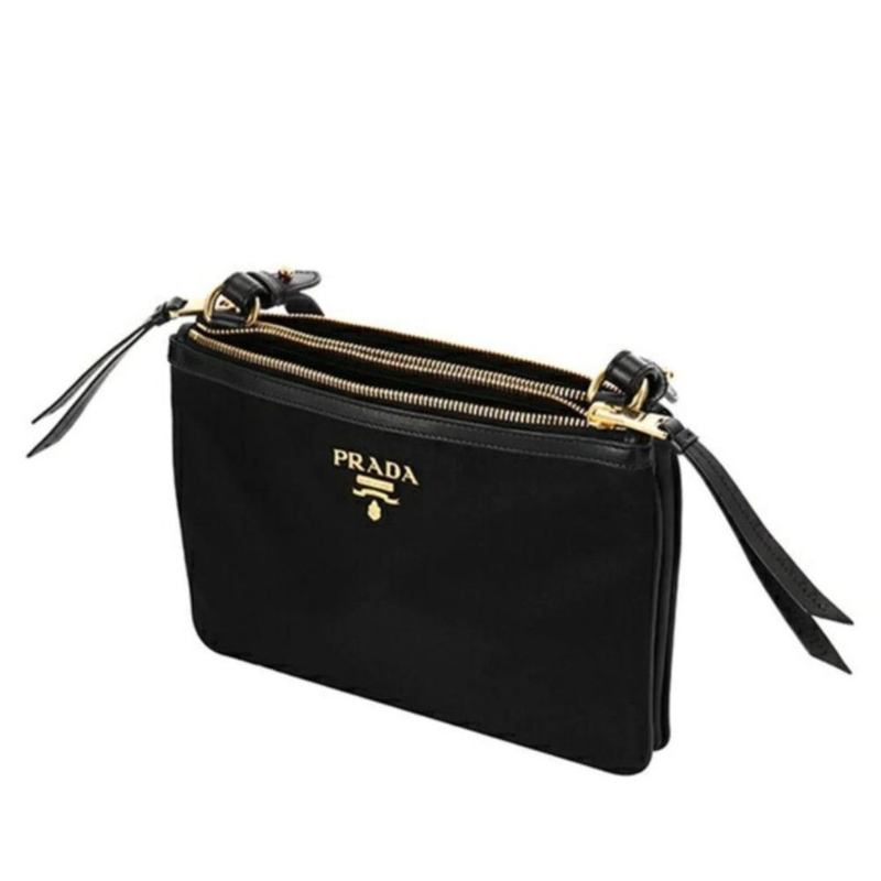 Black nylon crossbody bag-null