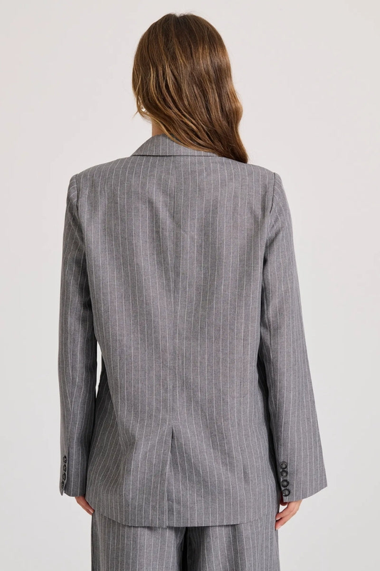 Jacket image number null