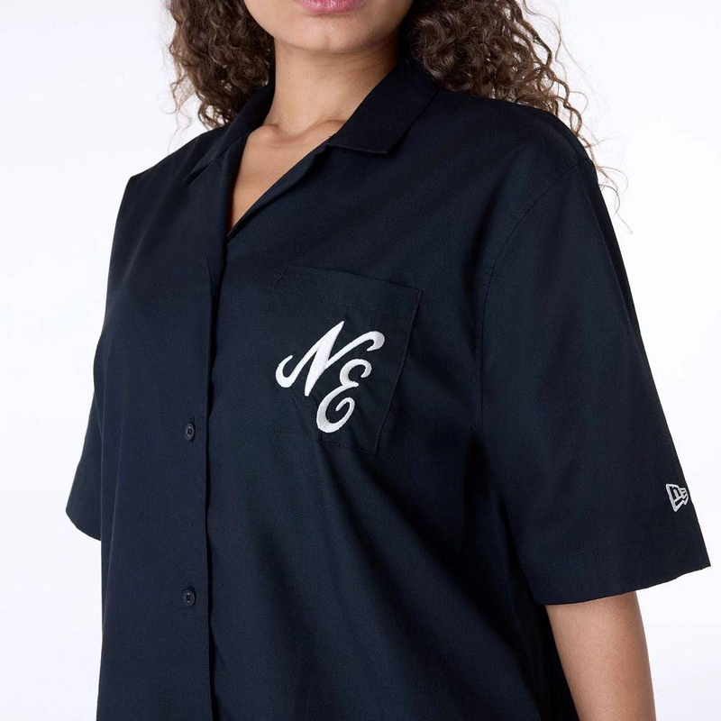 Women revere shirt-null