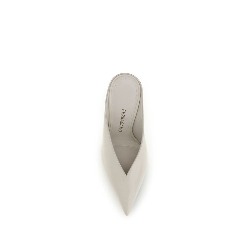 Beige calf leather bos taurus mules-null