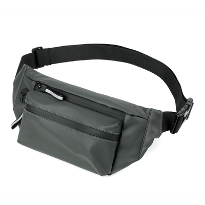 Likethis man's bag 8202