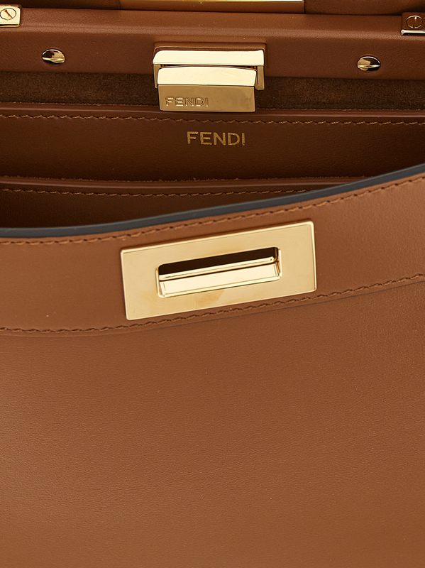 Brown calfskin crossbody bag-null