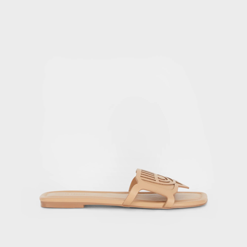Eyelike sandals-null