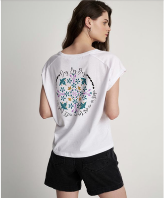 Attrattivo, White, medium