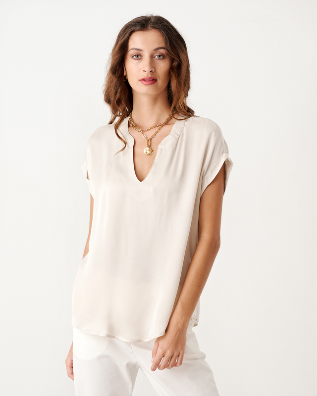 Blouse satin v neck image number null