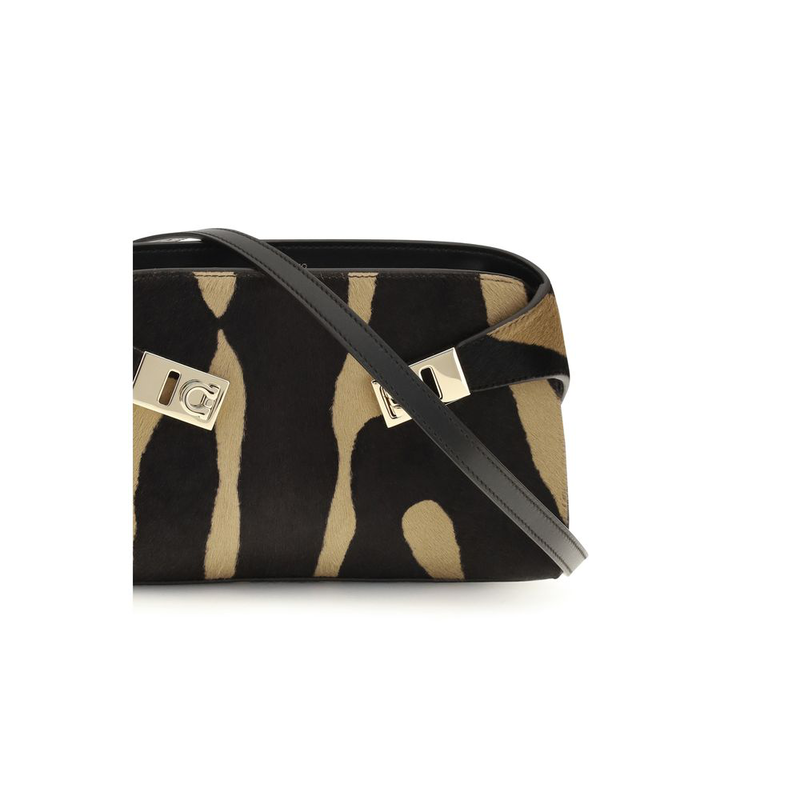 Brown hair shoulder bag-null
