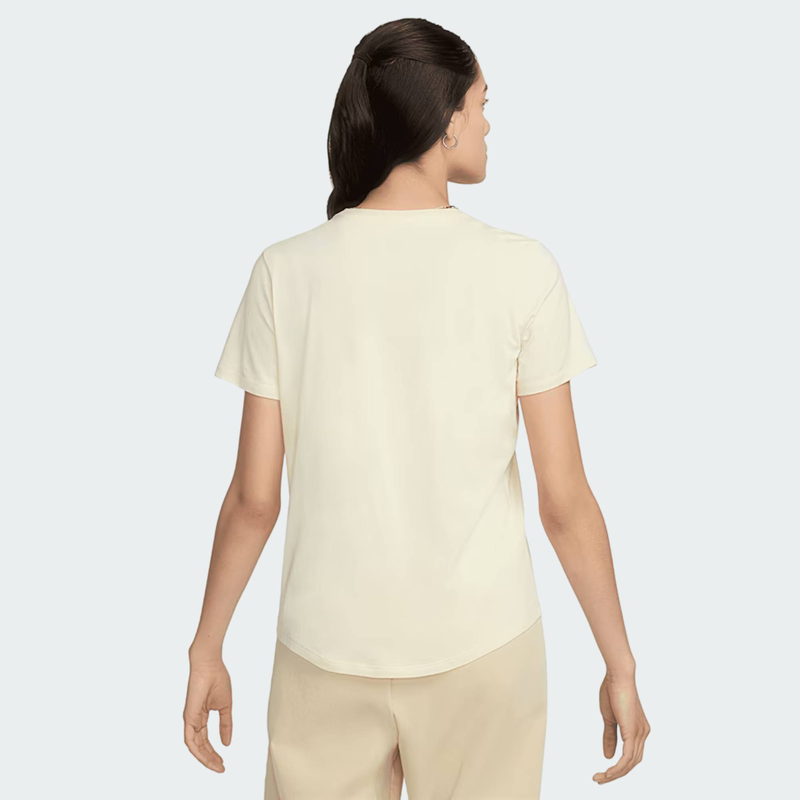 Product image: Sportswear club essentials-null