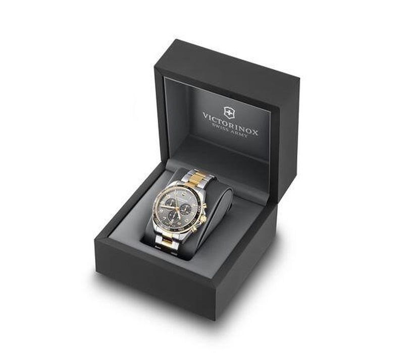 Product image: Fieldforce classic chronograph, 42, dark grey dial, silver/gold two tone bracelet-null