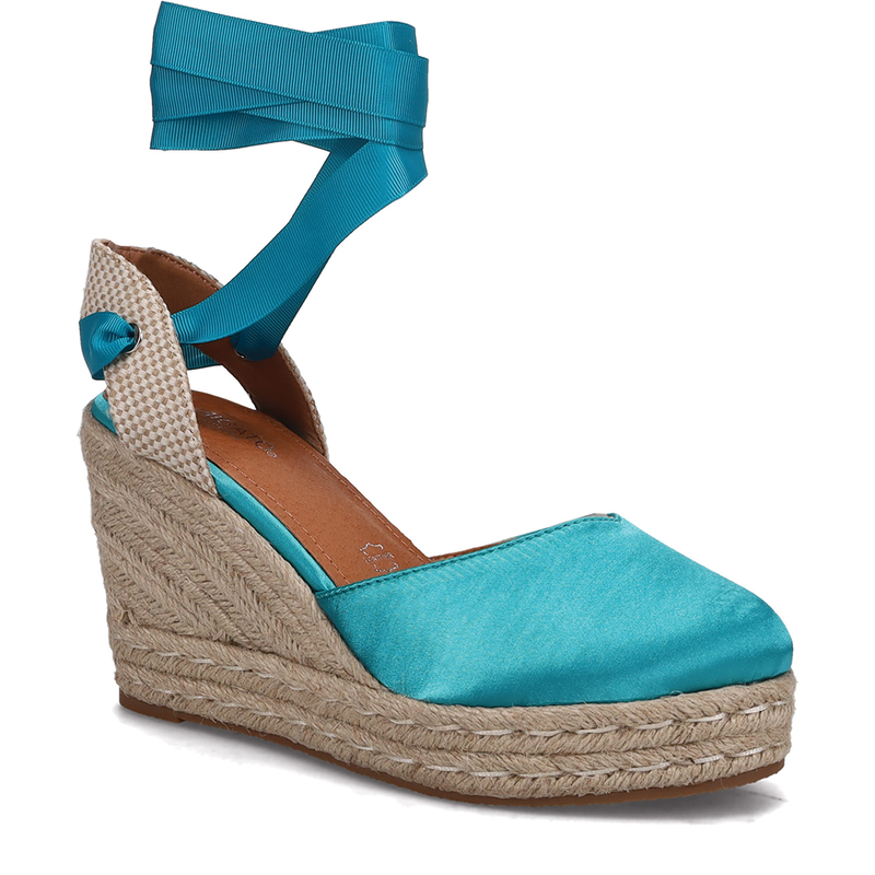 Migato &gamma;&upsilon;&nu;&alpha;&iota;&kappa;&epsilon;ί&alpha; &pi;&lambda;&alpha;&tau;&phi;ό&rho;&mu;&alpha;-null