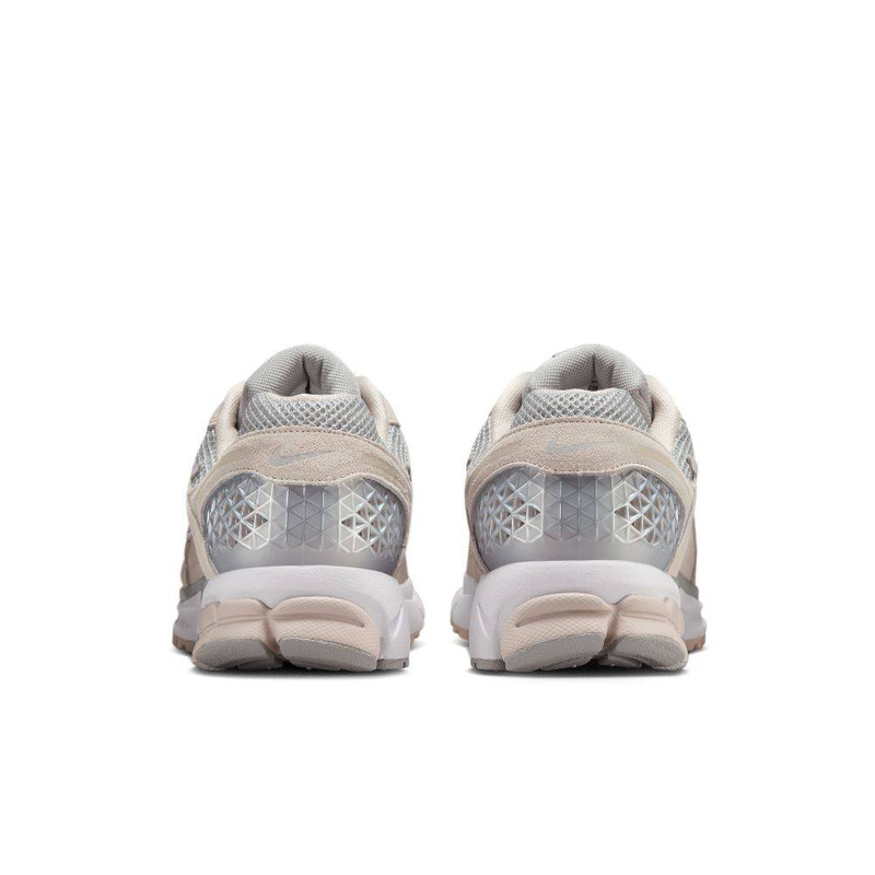 Product image: Nike vomero 5-null