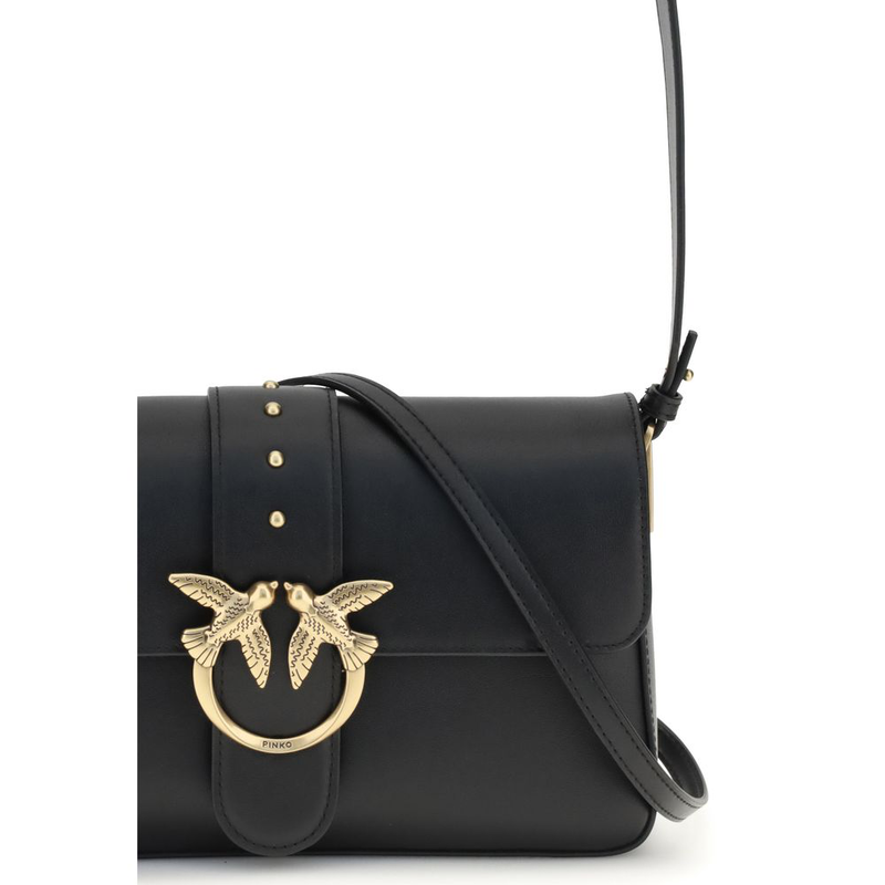 Black leather shoulder bag-null