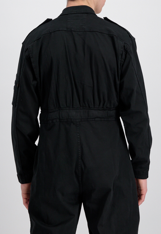 Pilot overall-null
