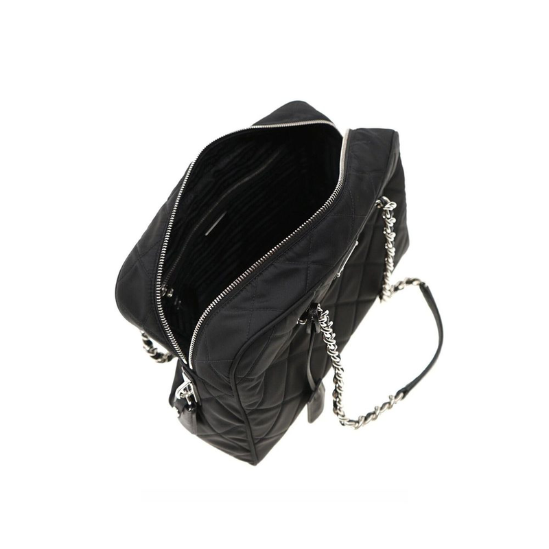 Black nylon shoulder bag-null