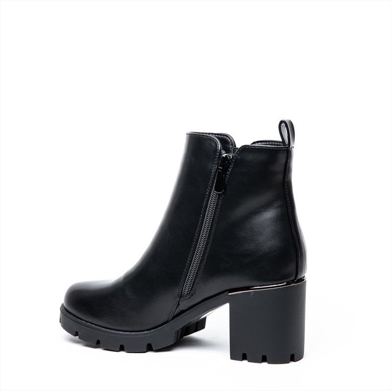 Miss belgini medium block heeled black slip on boots-null