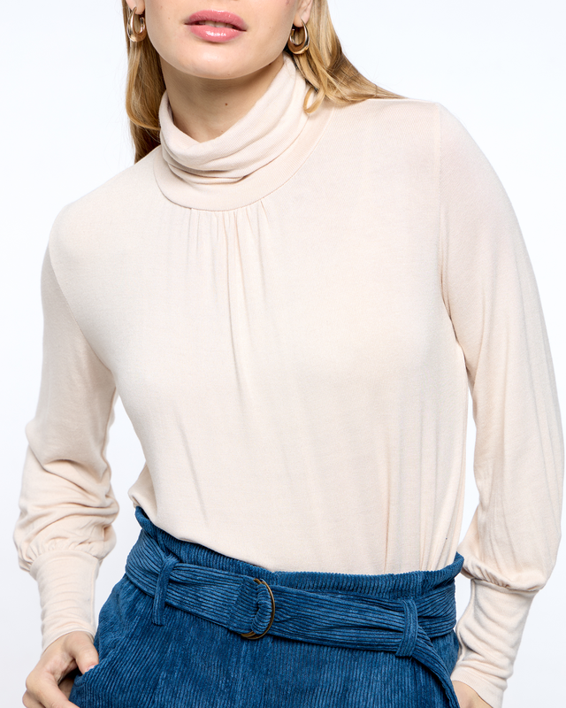 Blouse knitted high neck image number null