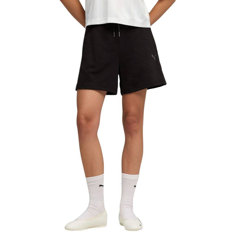 Her high-waist shorts 5&rdquo;-null