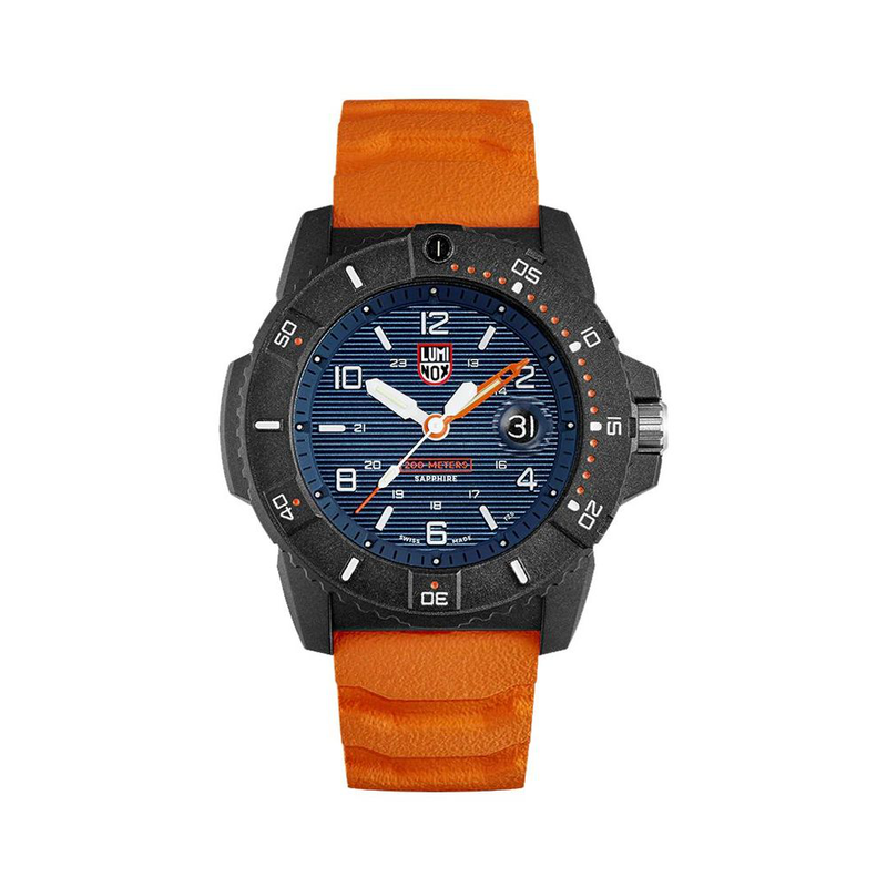 Orange rubber sport watch-null