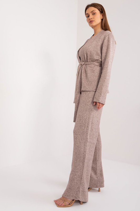 Women trousers lakerta image number null