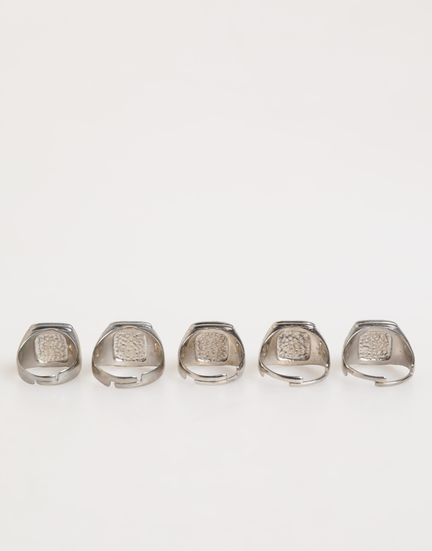 Silver tone brass lettering set 5 pieces adjustable ring-null