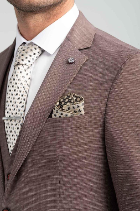 Product image: 100-2223-cento suit-null