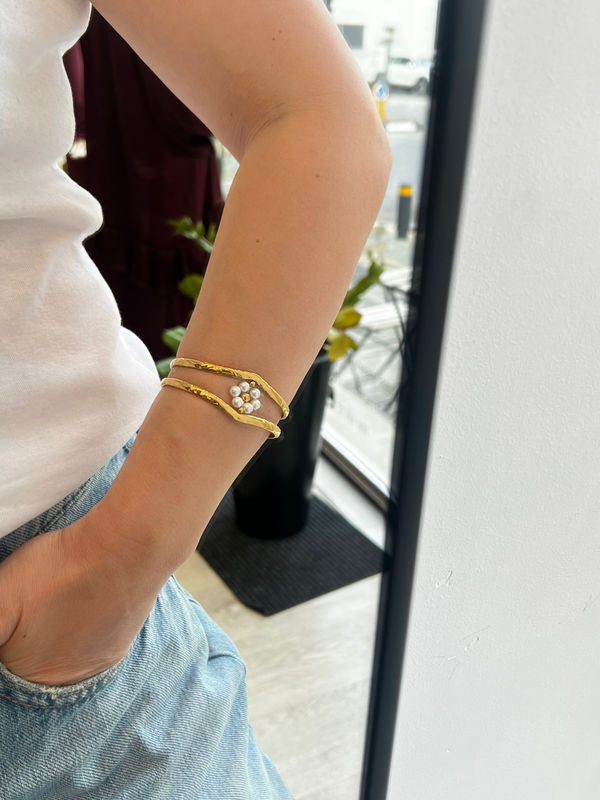Arm cuff-null