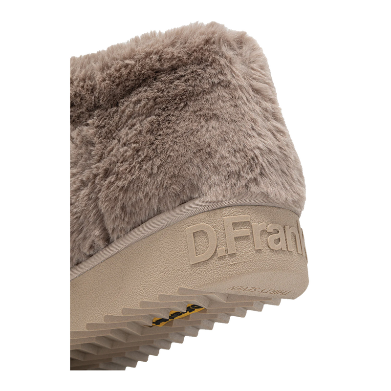 D.franklin &gamma;&upsilon;&nu;&alpha;&iota;&kappa;&epsilon;ί&omicron; &mu;&pi;&omicron;&tau;ά&kappa;&iota;-null