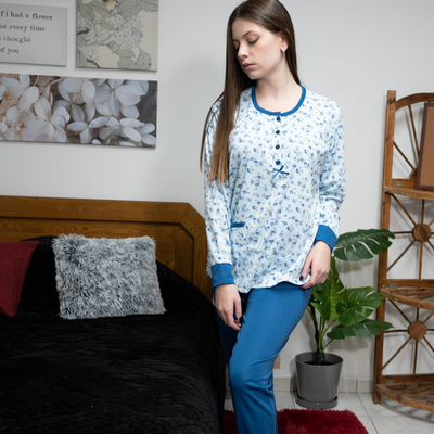 Ladys pajama with buttom in flanel fabric #2484