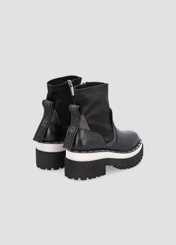 Product image: Purple 05 ankle boots with track sole-null