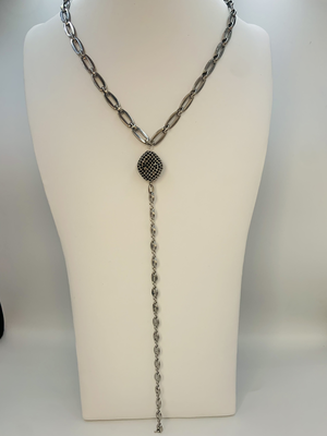 Necklace with zircon element