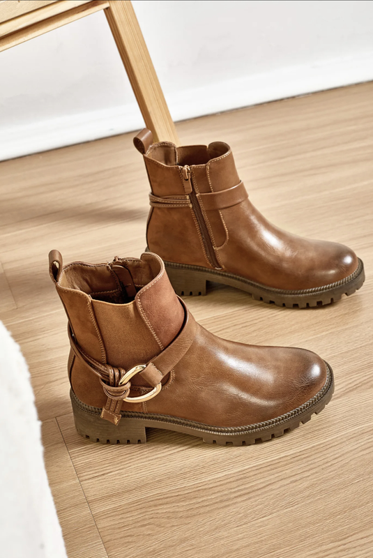 Ankle boot low heel-null
