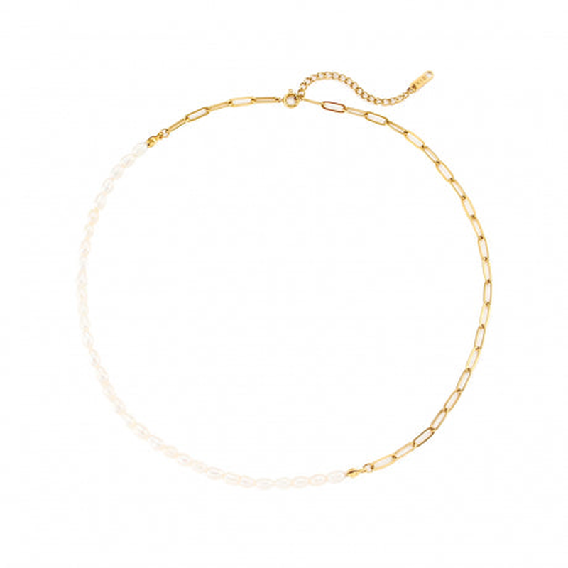 Pearl and chain necklace-null