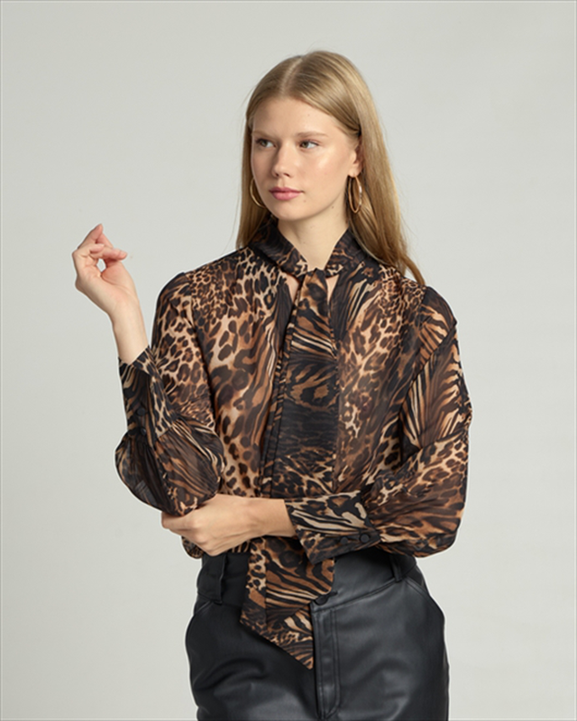 Shirt animal print image number null
