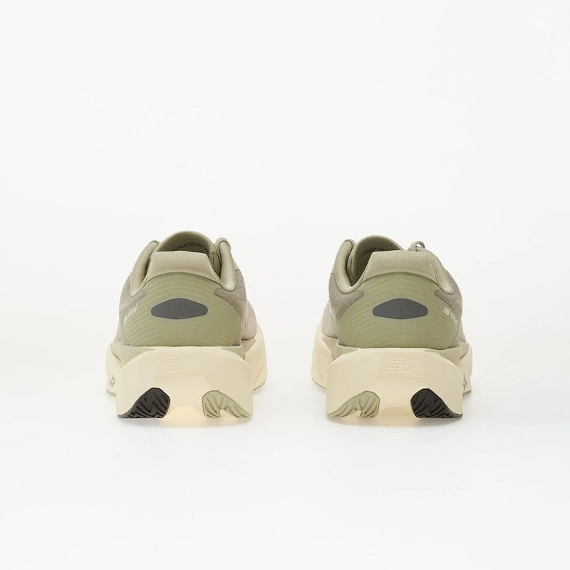 New balance men fuel cell rebel v5-null