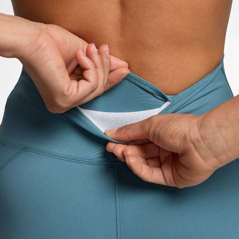 Dri-FIT one high-waisted 7/8 tight nvity-null